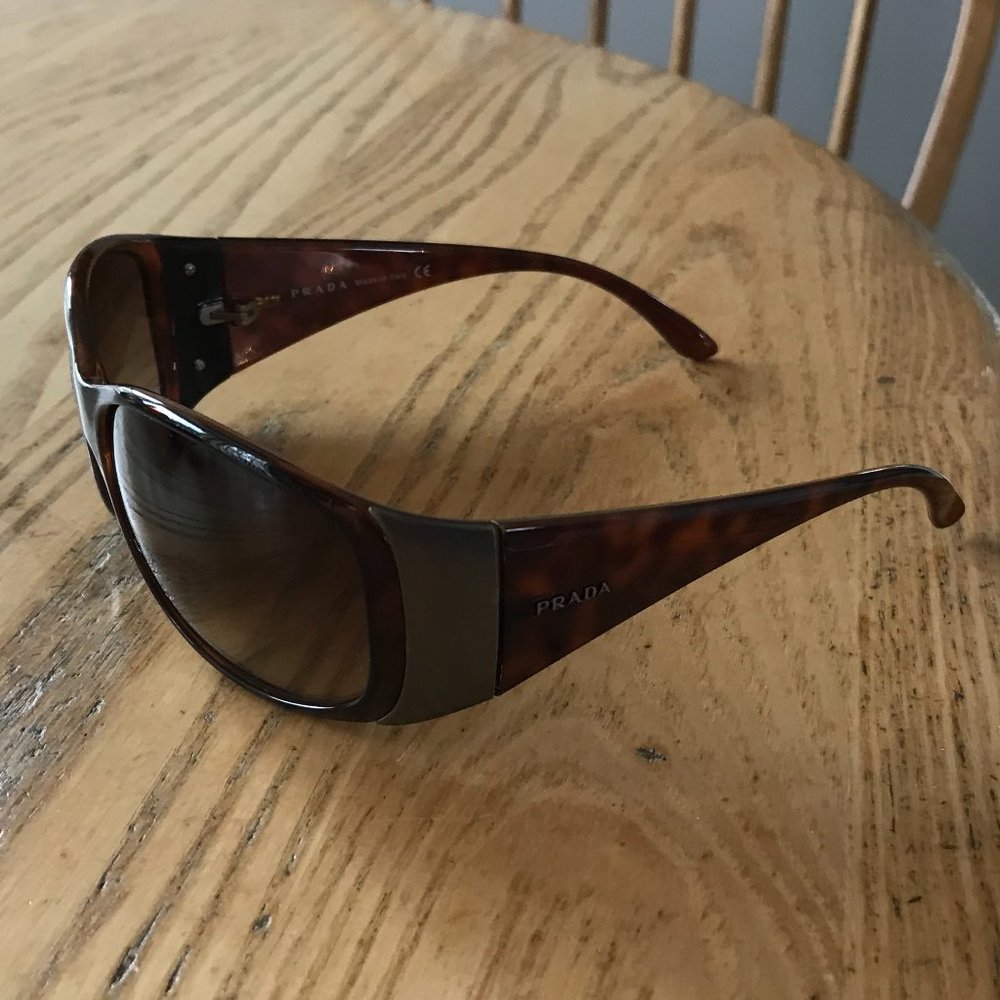 Women's Prada sunglasses spr07g 61015 2au-2z1 120 - Picture 3 of 7